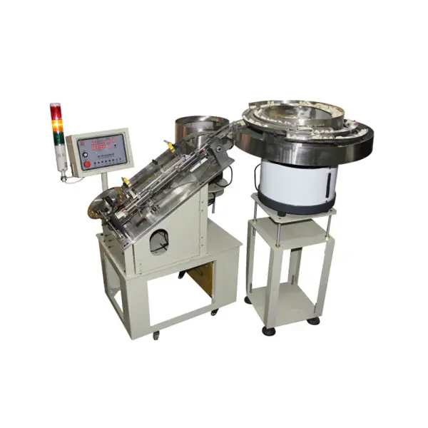 Automatic assembly machine for steel nail cable clips